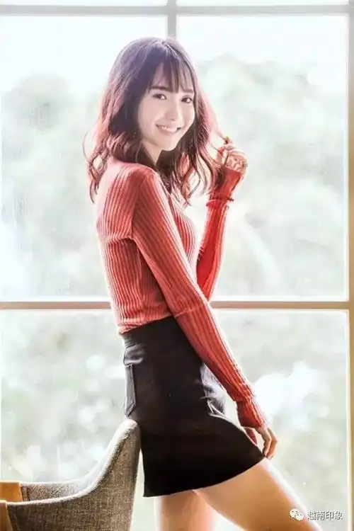 她明明可以靠颜值偏偏拼实力越南治愈系美少女