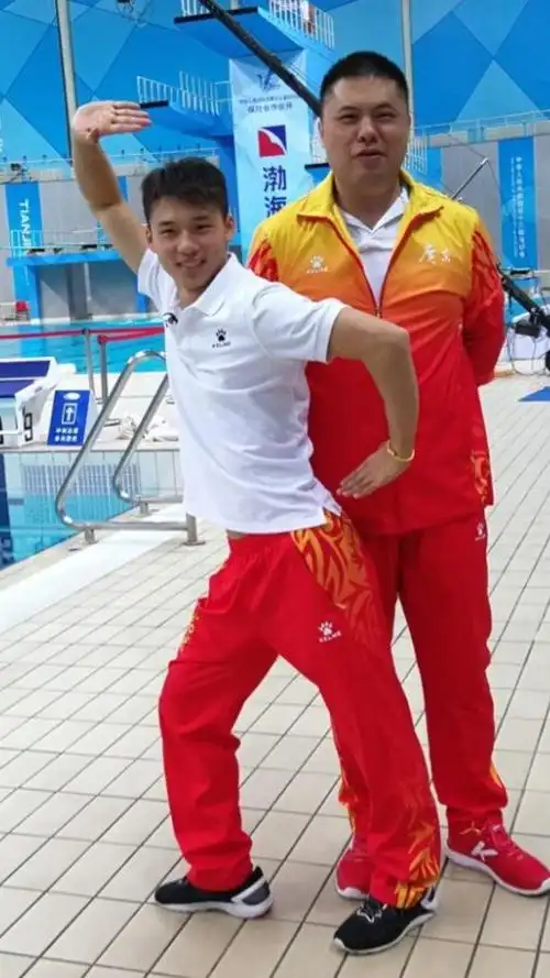 来广州偶遇奥运冠军跳水运动员陈艾森说不定还能看到吴敏霞呢