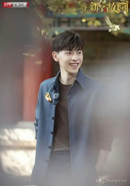 邓伦惊喜出现综艺节目中!最新工作照也曝光啦!