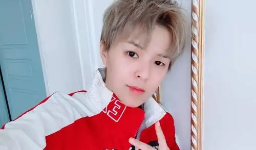 范丞丞发展路线?刘诗诗被对家利用?杨芸晴抽烟被拍?