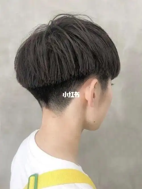 男生后脑勺发型|这8款留了你就是最帅的09