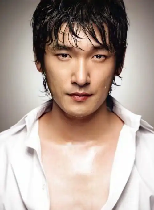 因为更加喜爱中年曹承佑也为纪念自己入坑的第六个月建一个图楼