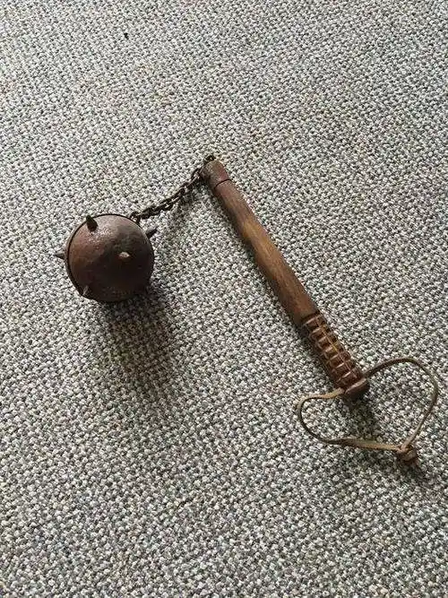 晨星连枷:别看我外表简单,落后,但我砸碎敌人脑袋很轻松