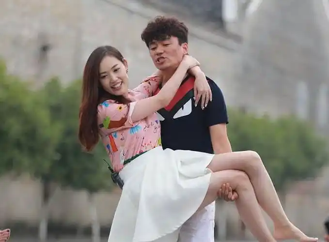 王宝强马蓉昔日亲密照