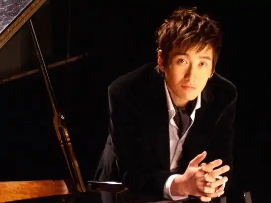 一把年纪还要被年轻人点评?满江,金海心回来了!