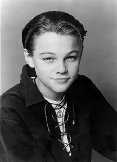 "莱昂纳多是我们班上唯一的白人小孩,"他的朋友波特·安托说,"他有着