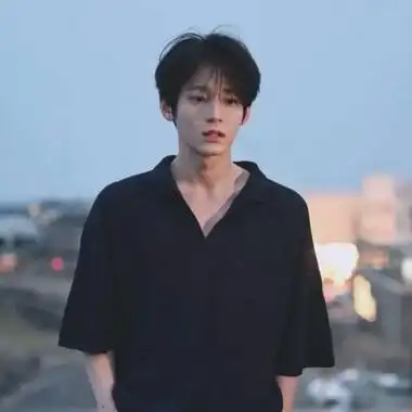 成熟稳重很高冷超酷很帅气男头 又很帅气令人怦然心动的男头_男生头像