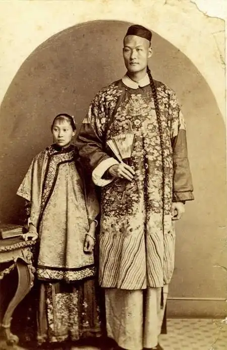 姚明还高的晚清第一巨人,周游列国靠表演致富,娶英国女子为妻_詹世钗