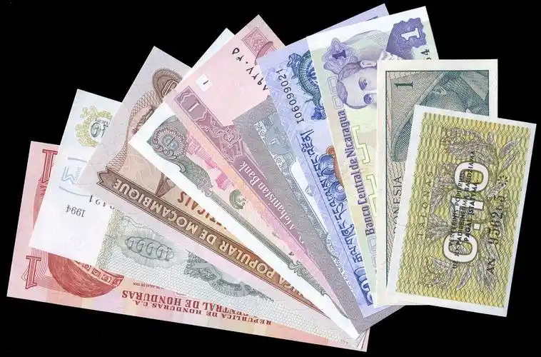 10个国家不同纸币合售(10枚)(fjc)(大图展示)