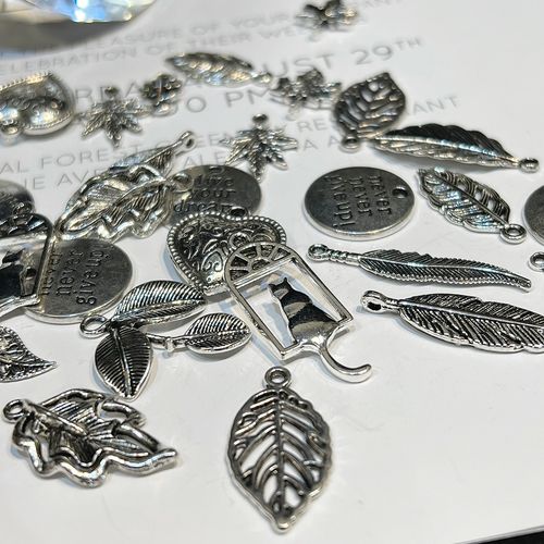 奶油皇后复古合金镂空藏银字母树叶爱心叶子手工diy奶油胶装饰