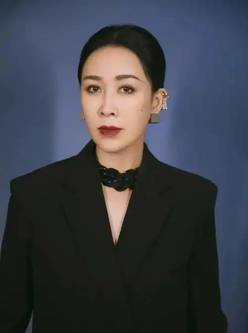 那英:带着儿子嫁平凡丈夫,如今她还好吗?