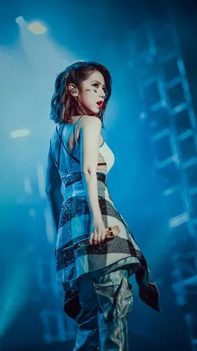 这并不是邓紫棋第一次受邀参加"咪咕汇",你想再次感受她的现场live吗?