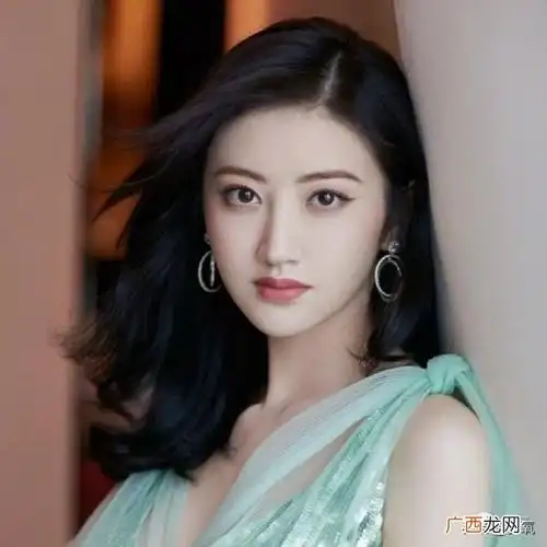 景甜双眼皮,景甜终于把她2米宽的欧式大双眼皮修复成了窄扇形