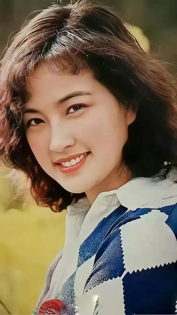 刘晓庆年轻时候美貌如花,魅力十足_网易订阅