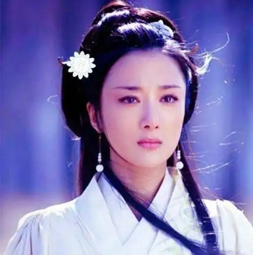 "最美妲己"李依晓:被狗咬脸不幸毁容,今41岁靠演坏女人翻身