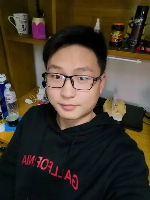 微工大第一届工大男生自拍大赛线上投票正式开始啦