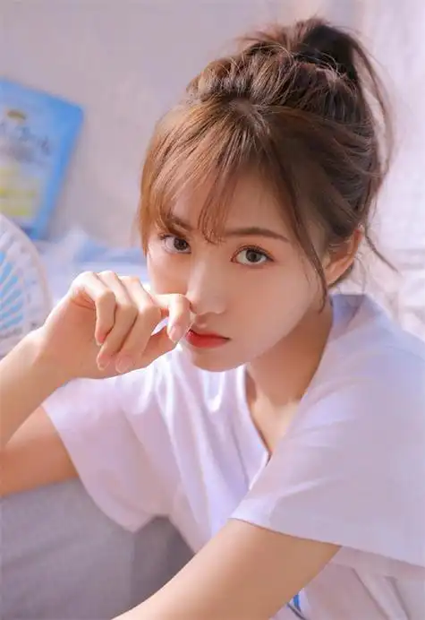 甜美清纯女生生活照_高马尾白袜校花生活照-窝窝摄影网