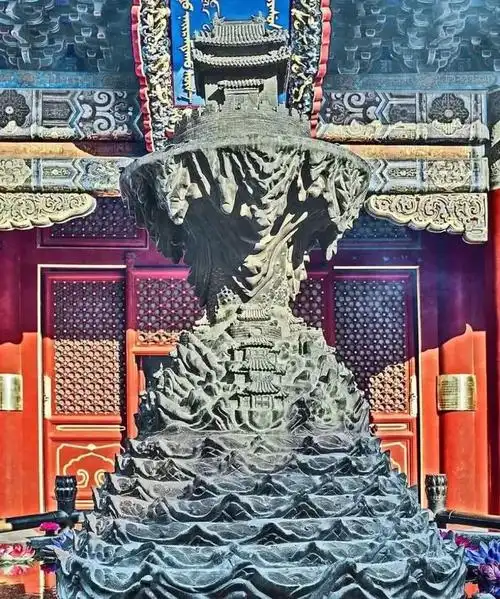 雍和宫是你来北京一定不能错过的景点,来沾沾乾隆出生地的喜气