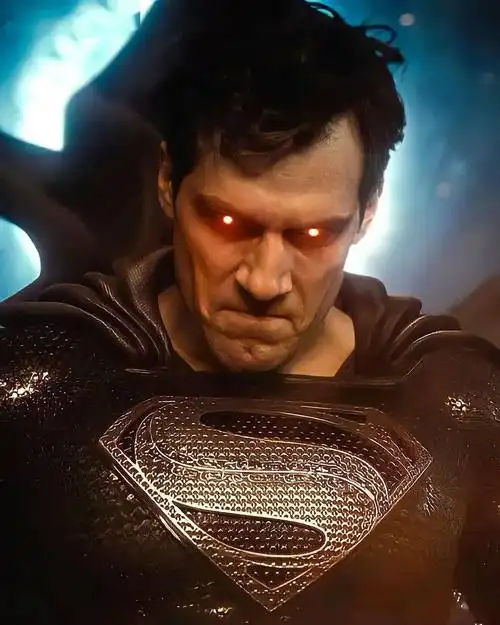 这个梦和钢骨看到的场景一脉相承:海王已死,超人黑化,莱托版小丑也