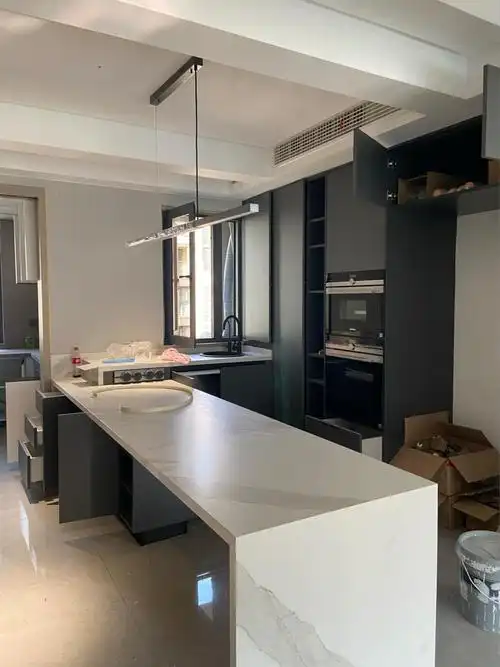 2022新款石英石台面板 岩板台面定制厨房橱柜人造石岛台纯色石英石灶