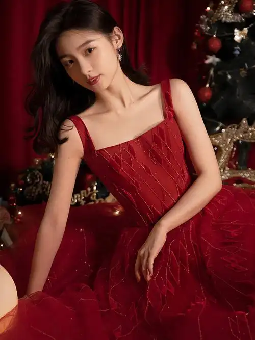 敬酒服新娘结婚红色吊带礼服裙女高级感订婚连衣裙轻奢夏季小个子