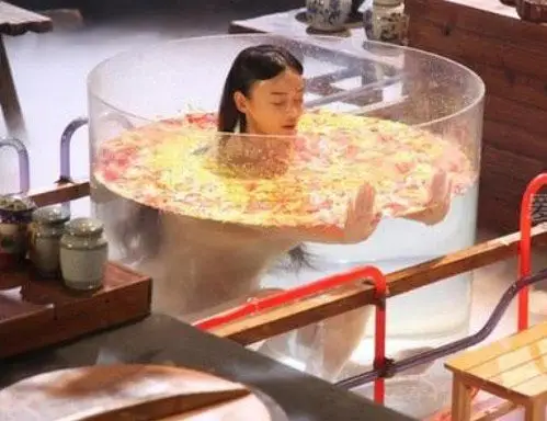 于正和袁姗姗结婚照曝光