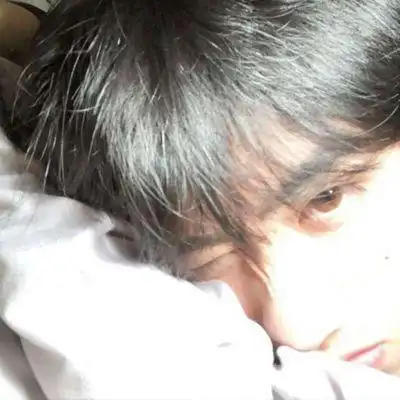 16岁小哥哥帅气一套照片头像