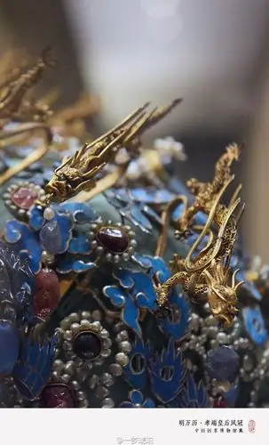 明万历孝端皇后凤冠 ,北京明定陵出土,国家博物馆藏 @国家博物馆 看到