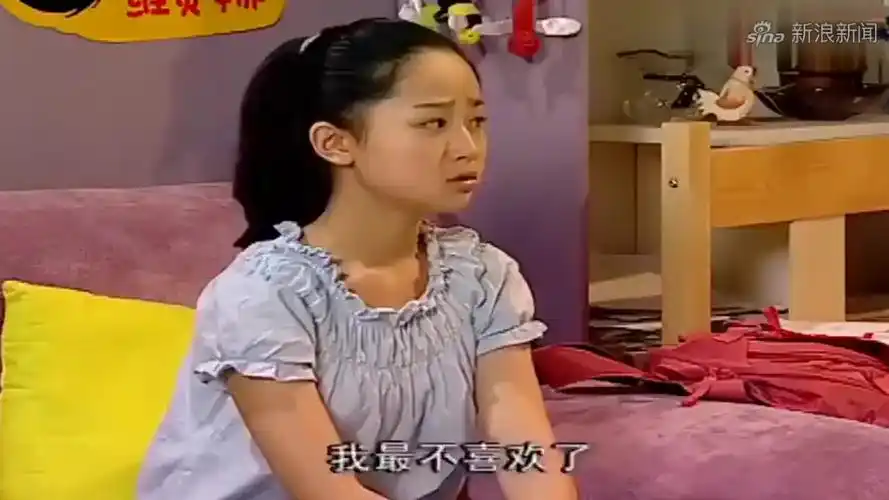 家有儿女:小雨喜欢吃糖,姥姥烟瘾大,全家人都言行执行戒糖戒烟