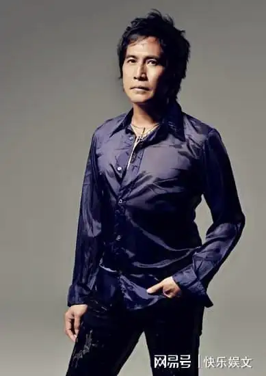 61岁齐秦近照罕见曝光!身材走样年事已高,一首歌收费25万