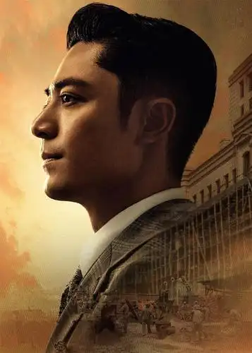 西装儒雅工装帅气40岁霍建华新剧造型太吸睛堪称男人时尚典范