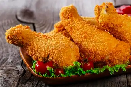 酥脆炸鸡腿图片