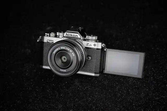 发财到来尼康zfc复古微单相机评测