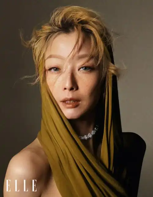 郑秀文elle 6月刊封面释出,短发,雀斑,漂眉_高清图集_新浪网