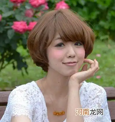 栗色头发图片女生 女生什么染发好看