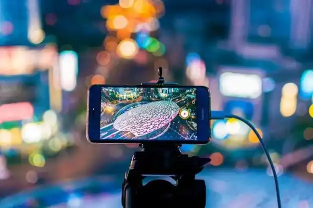 一男子在网络直播赌石被骗75万|直播间|翡翠原石_网易订阅