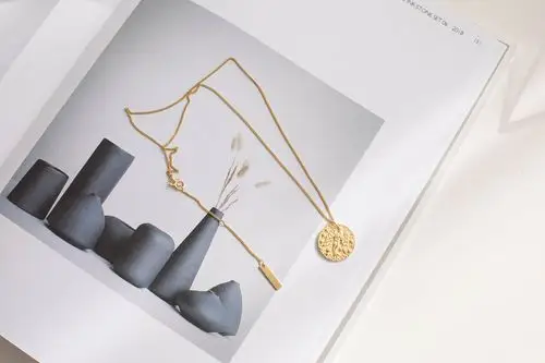 ins风冷淡风项链颈链拍摄 静物产品拍摄 耳环耳夹 手镯