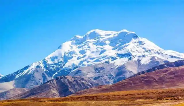 "世界屋脊"青藏高原