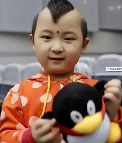 回顾红极一时的邓鸣贺:6岁成名,8岁病逝,将悲痛留给妹妹和父母