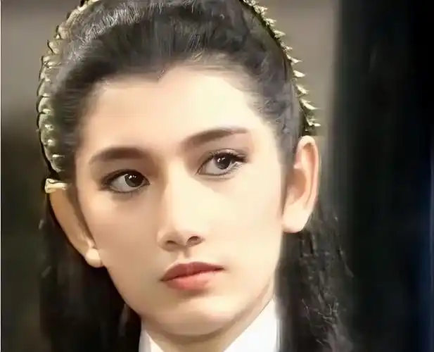 这才叫"女扮男装",这10位女演员我差点就相信她们是男人了