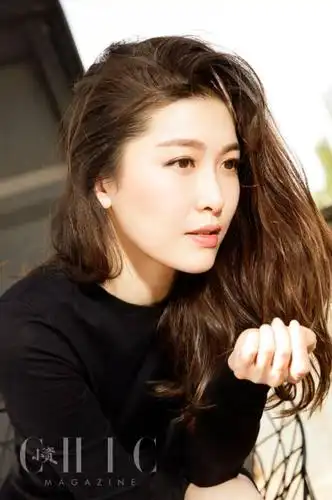 周丽淇:首先我从来没有觉得演员身份是个包袱,以至于让我无法享受生活