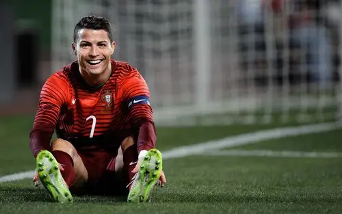 著名球星帅哥罗纳尔多高清电脑桌面壁纸