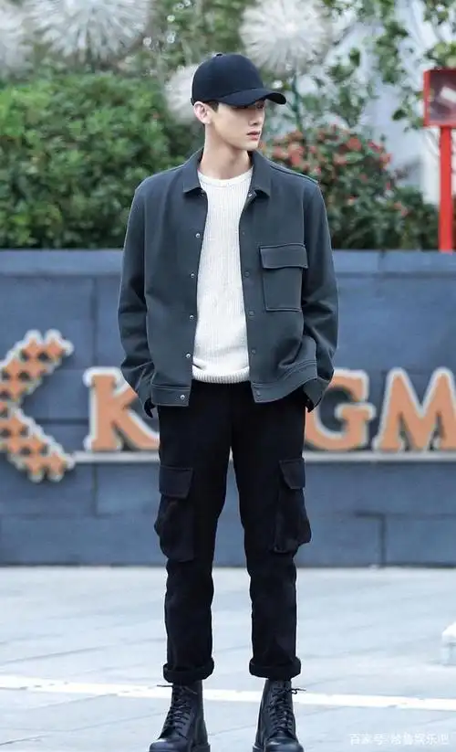 白敬亭的帅气图集,穿衣有肉脱衣显瘦的帅哥哥!