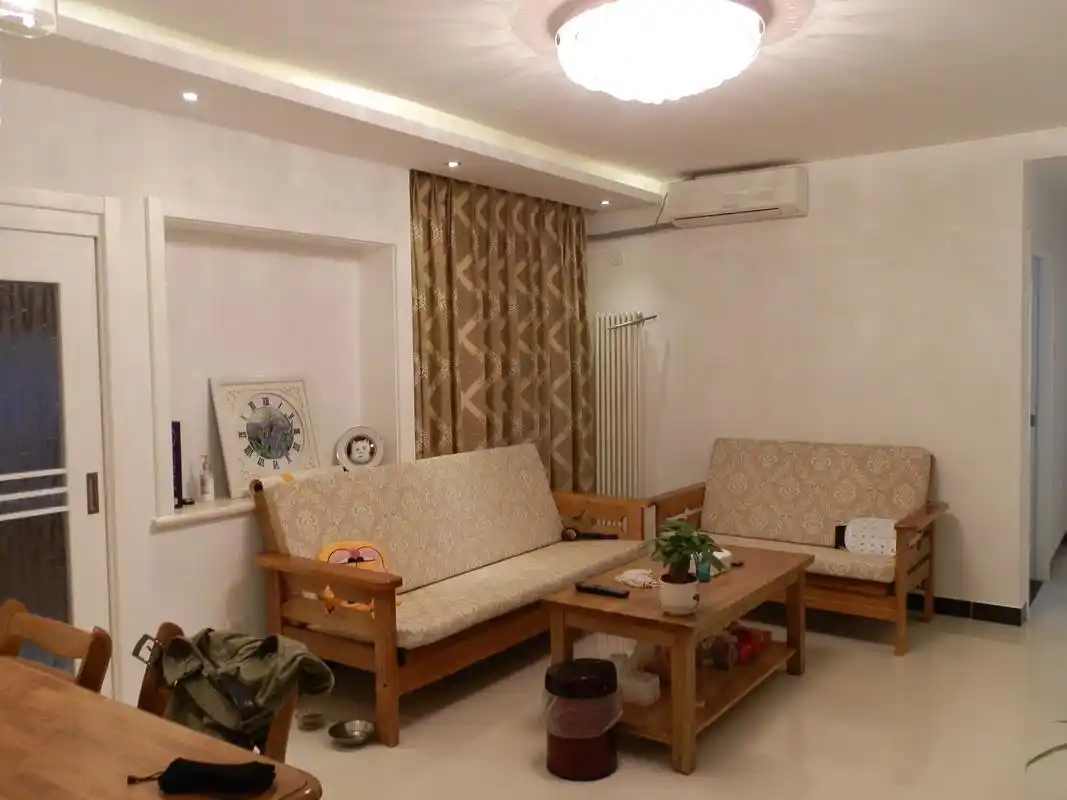 二居简约实景照片旧房改造85平客厅