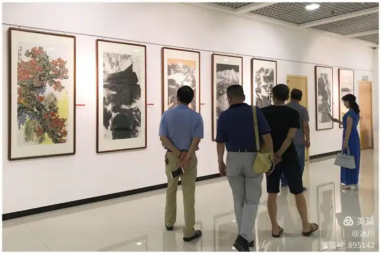 "六合"中国画展览开幕式