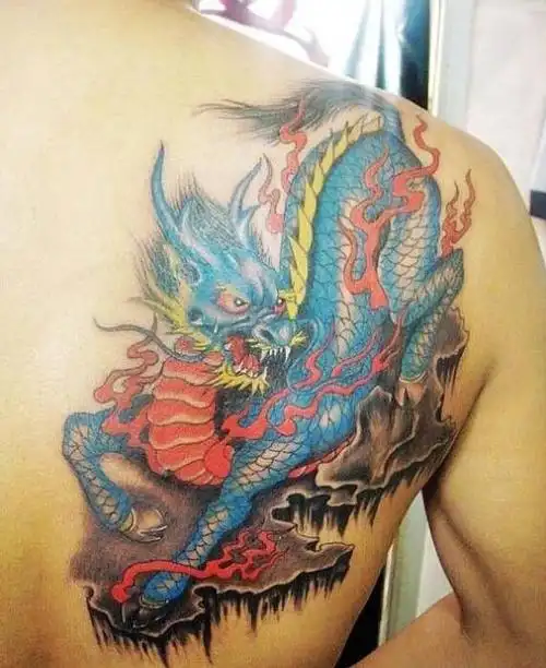 彩绘满背麒麟男孩后背浅色麒麟满背纹身tag标签:彩绘满背麒麟满背蓝色