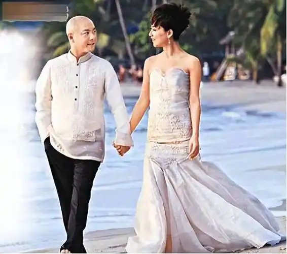 张茜裸婚嫁给张卫健,恩爱16年为什么却一直没生孩子?