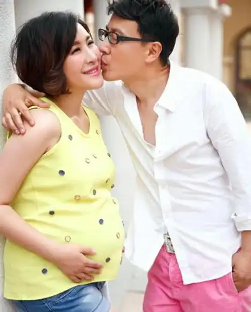 大家都知道于洋和老婆王雅捷是因为合作拍戏结缘,但两人并不是偶像剧