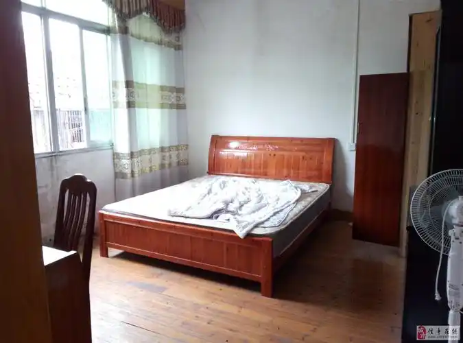 桥北三房两厅拎包入住套房出租