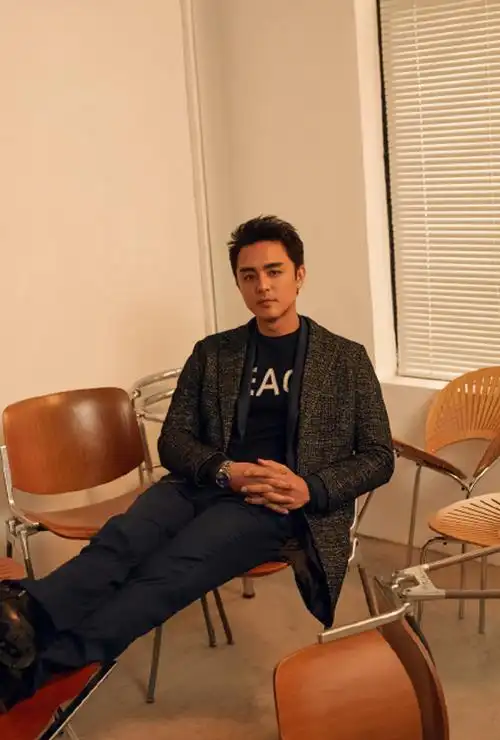 明道图片 明道沉稳帅气写真图片